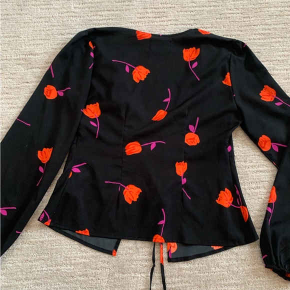 UO Floral Tie Top - Picture 7 of 9